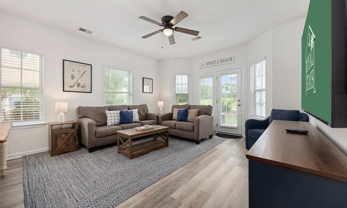 Photo of Livingroom in Red Hill