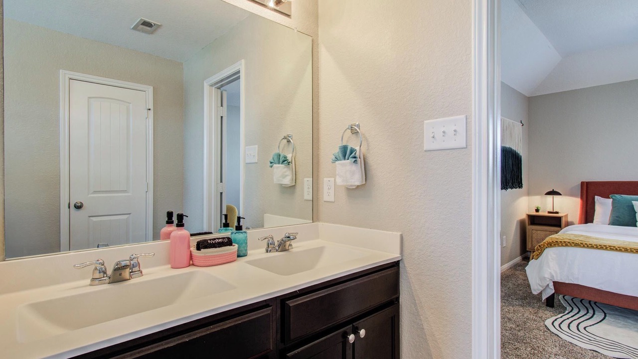 Photo of Bedroom in Katy