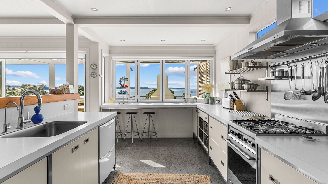 Photo of Kitchen in Algies Bay