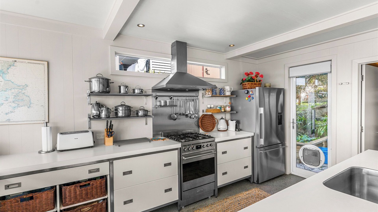 Photo of Kitchen in Algies Bay