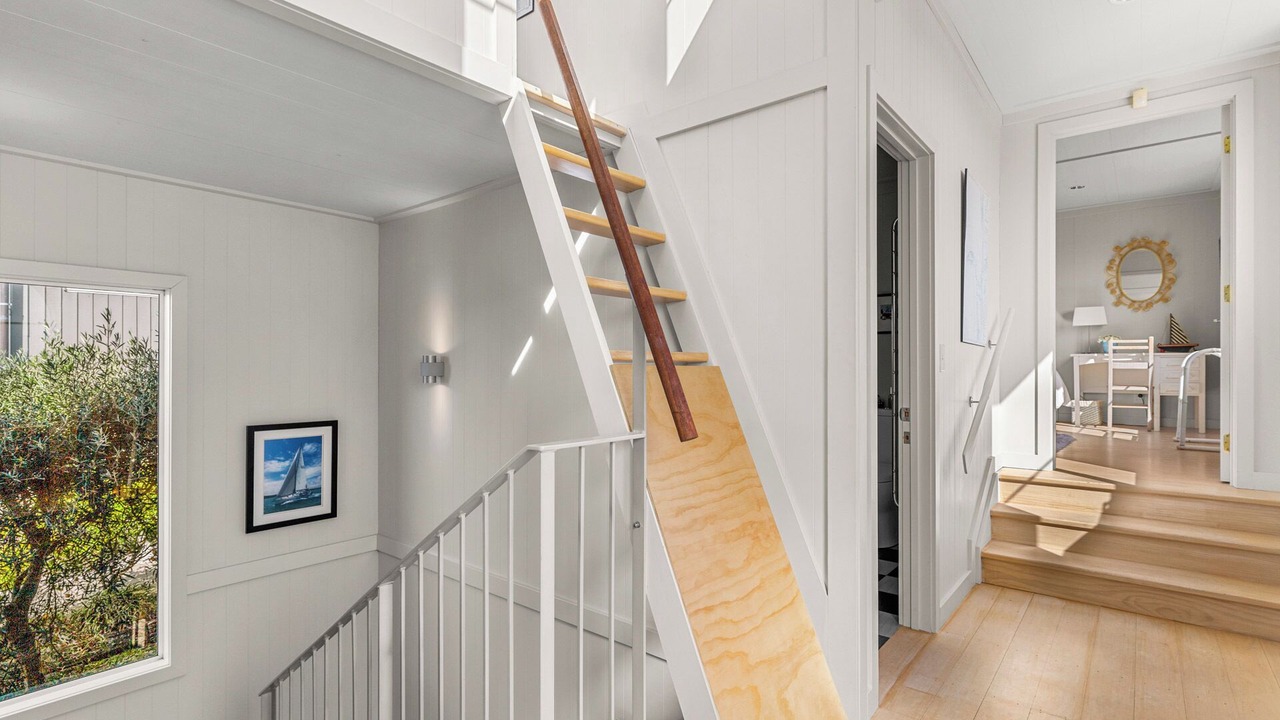 Photo of Others in Algies Bay