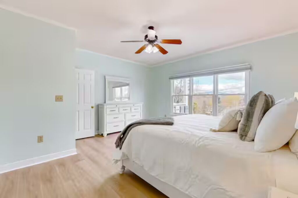 Photo of Bedroom in Ellijay