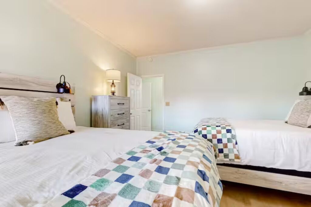 Photo of Bedroom in Ellijay