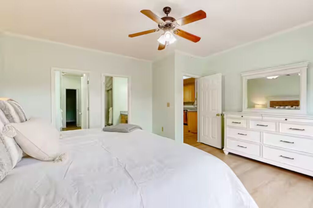 Photo of Bedroom in Ellijay