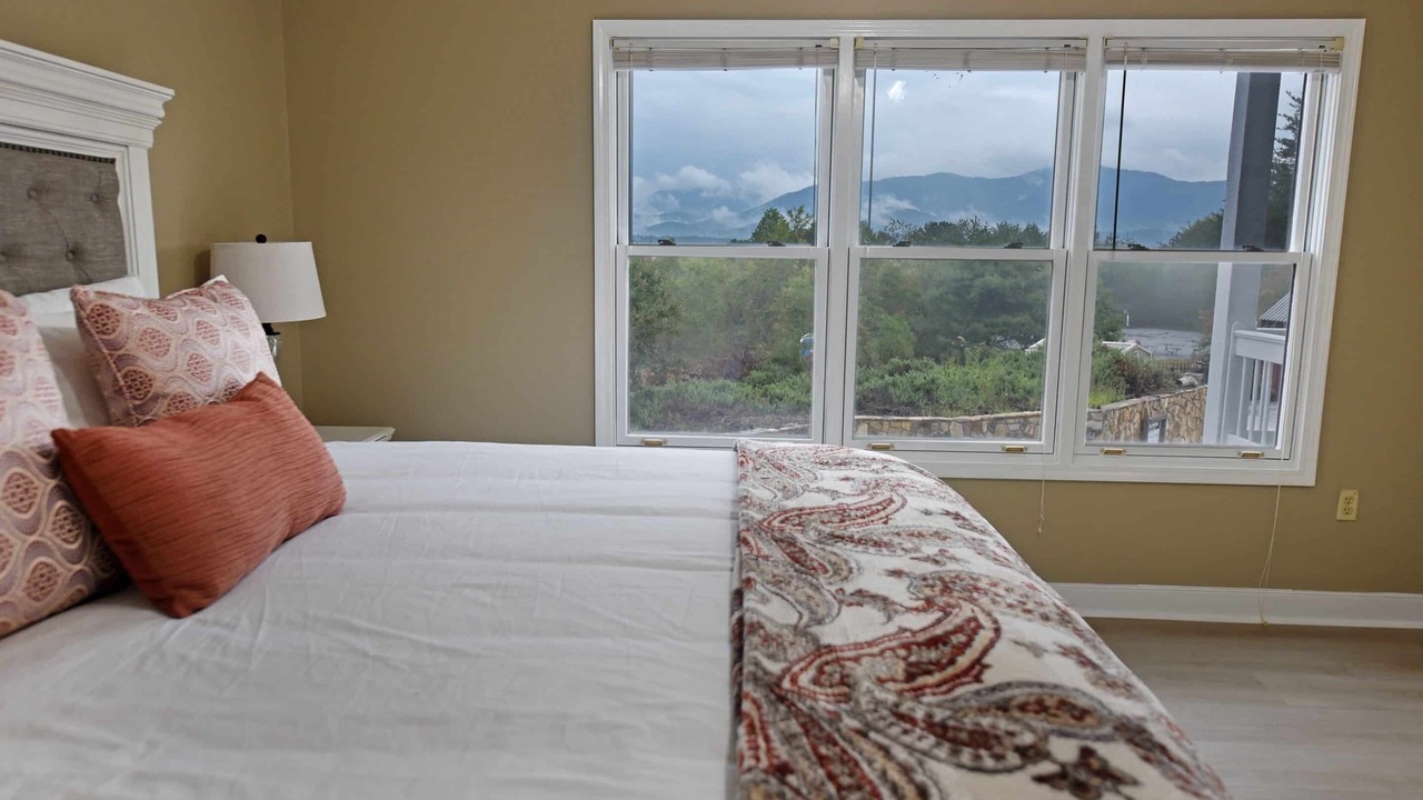 Photo of Bedroom in Ellijay