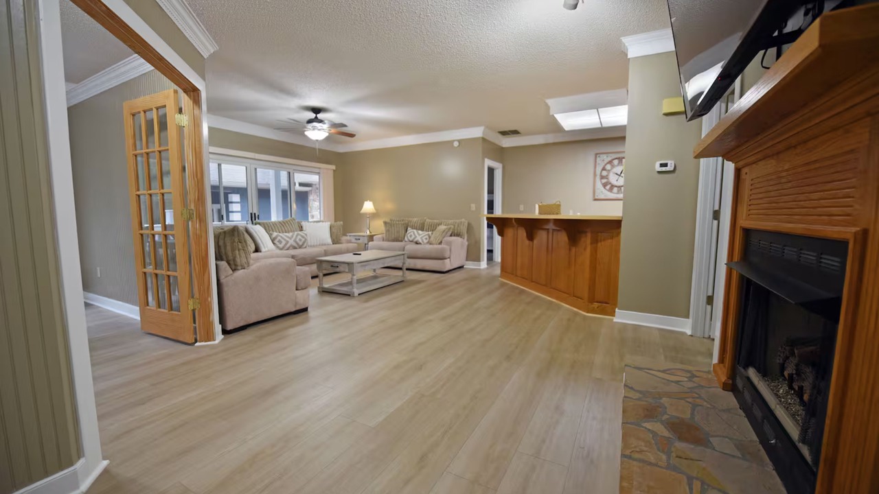 Photo of Livingroom in Ellijay