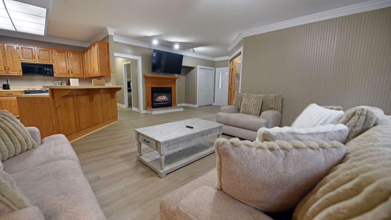 Photo of Livingroom in Ellijay