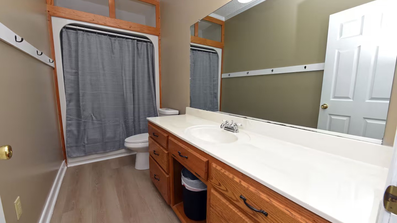 Photo of Bathroom in Ellijay