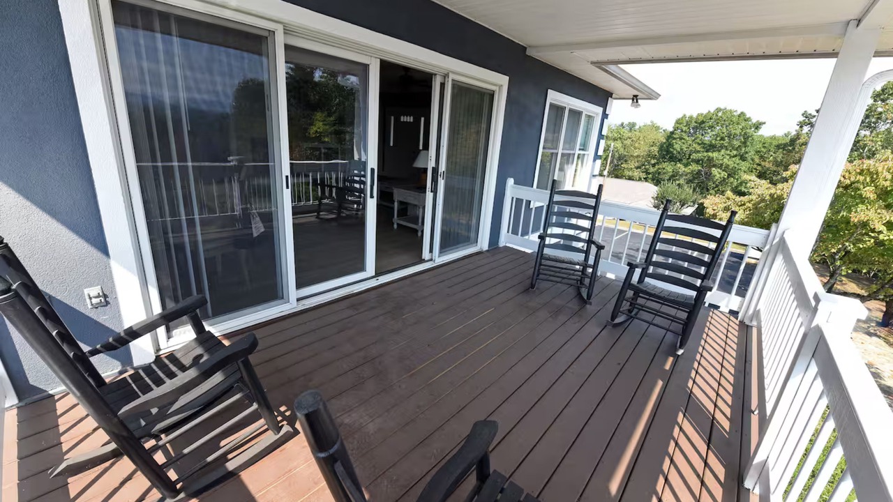 Photo of Patio Balcony in Ellijay