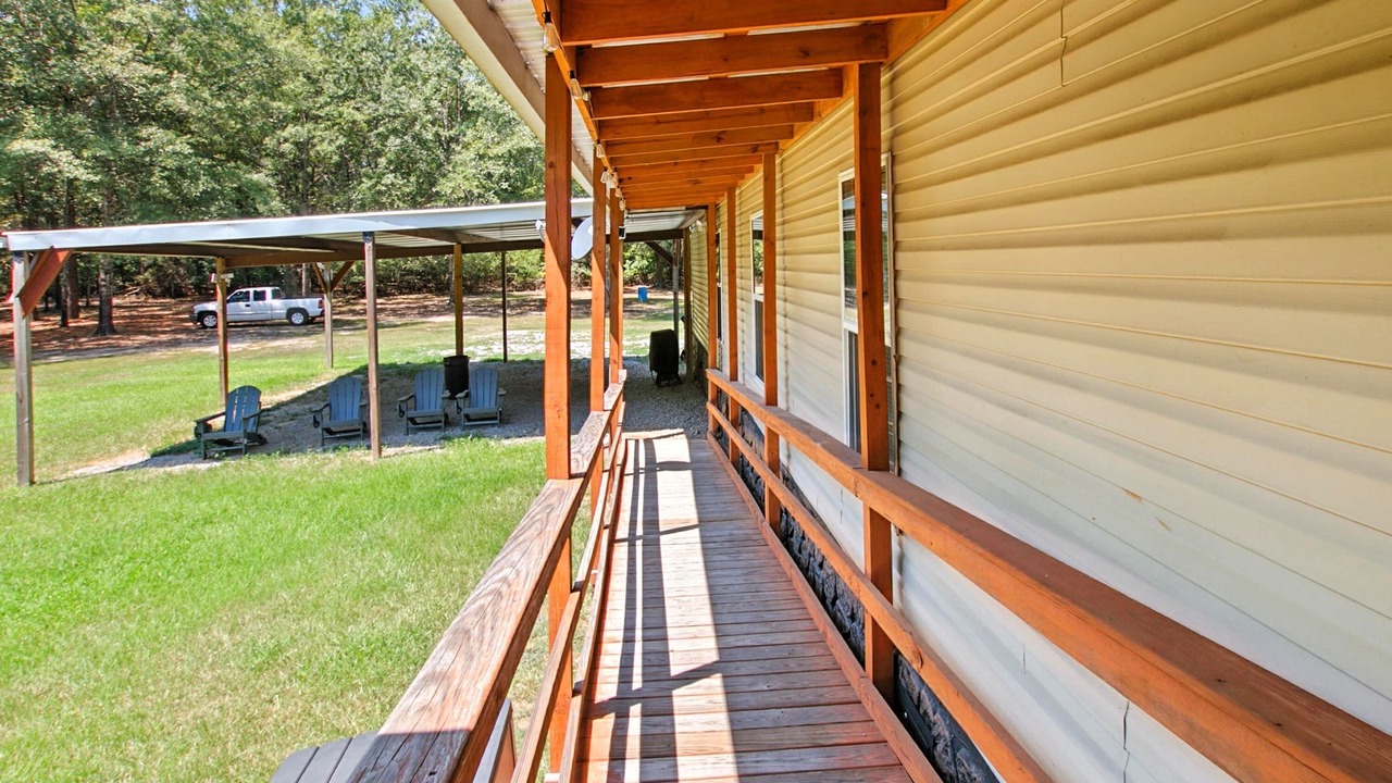 Photo of Outdoor in Calhoun