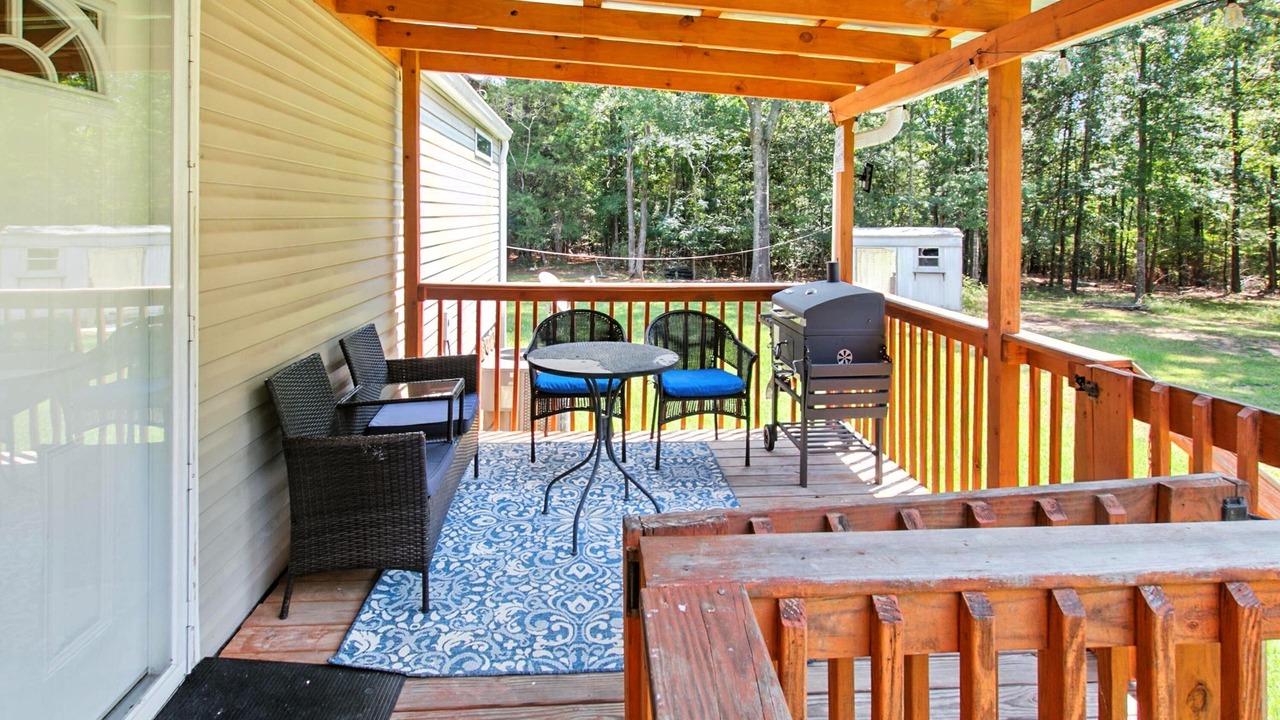 Photo of Outdoor in Calhoun