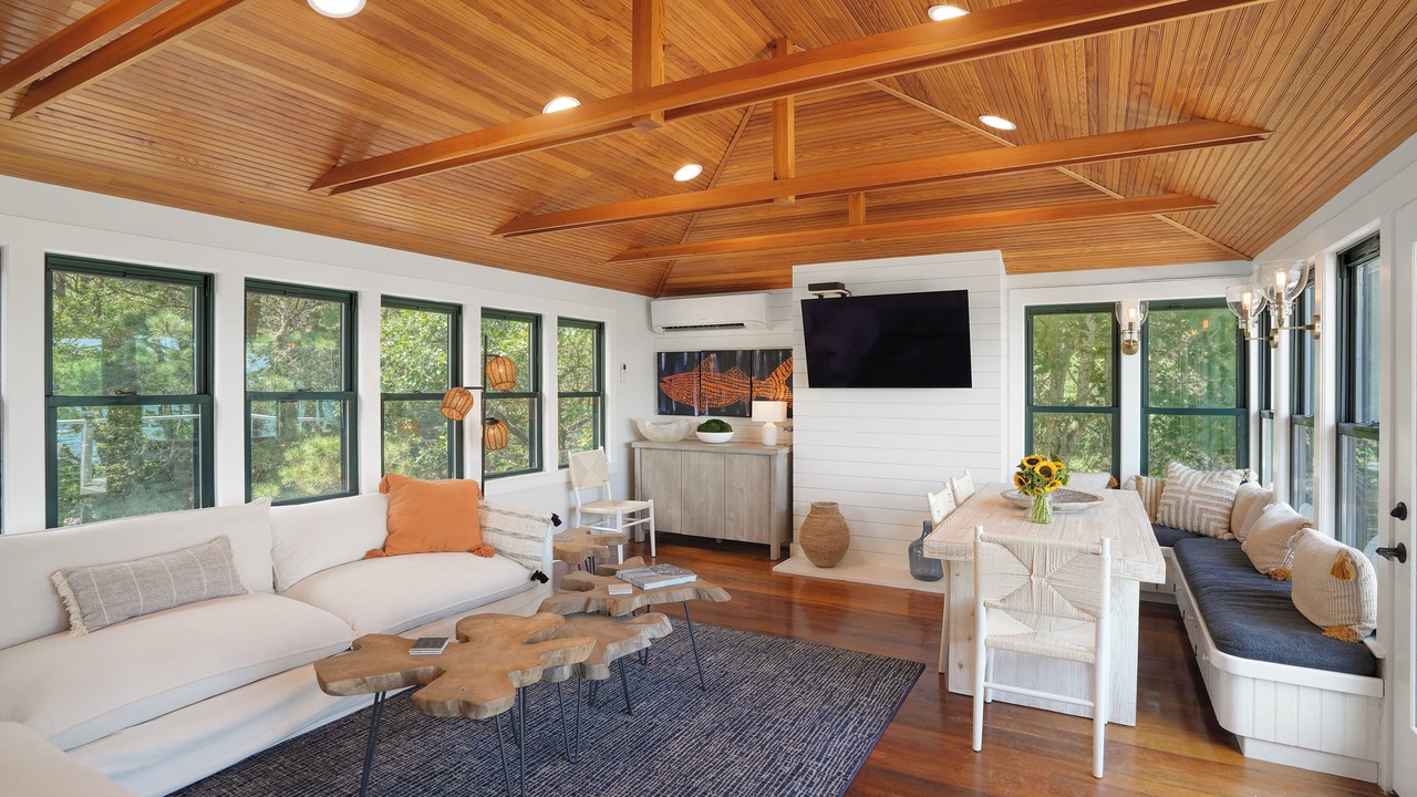 Photo of Livingroom in Oak Bluffs