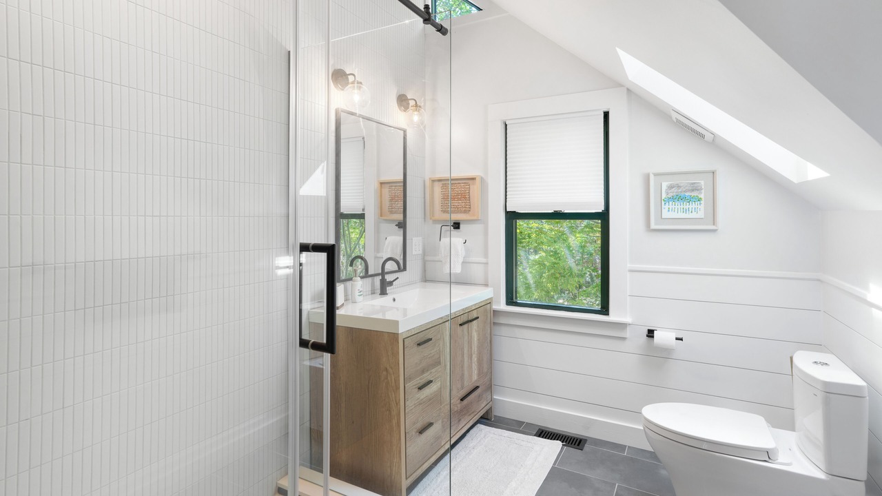 Photo of Bathroom in Oak Bluffs