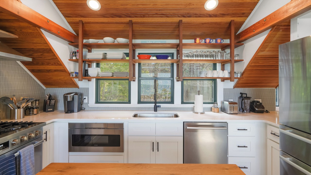 Photo of Kitchen in Oak Bluffs