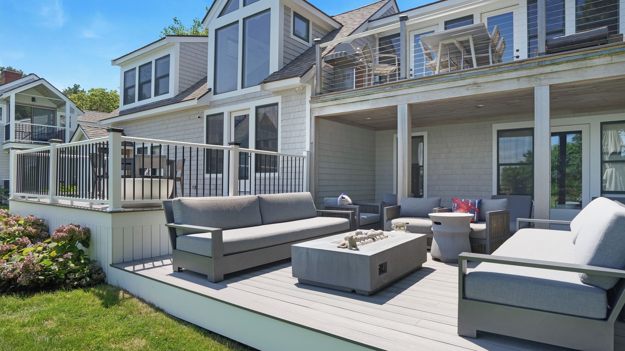 Photo of Patio Balcony in Oak Bluffs