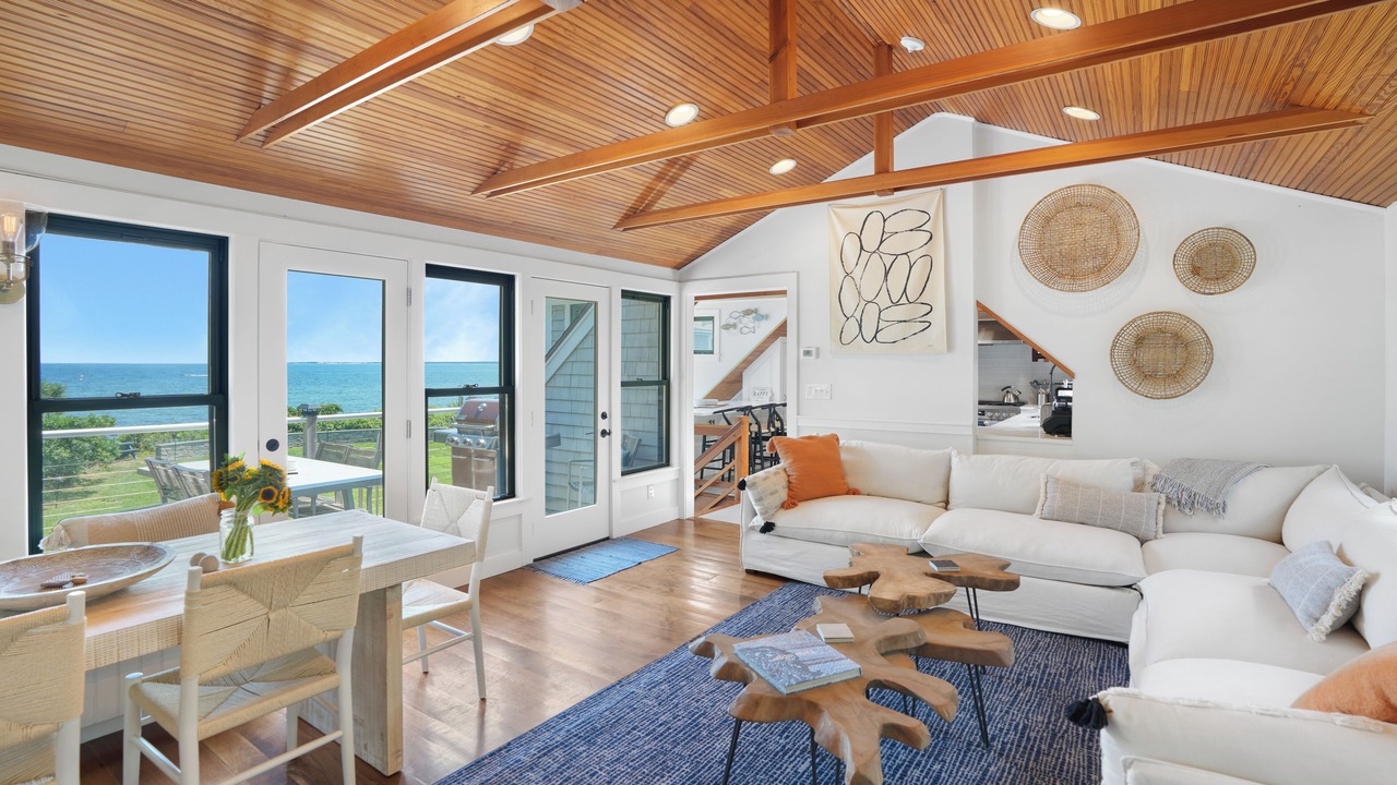 Photo of Livingroom in Oak Bluffs