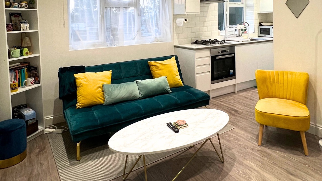 Photo of Livingroom in Edgware