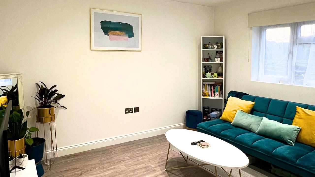 Photo of Livingroom in Edgware