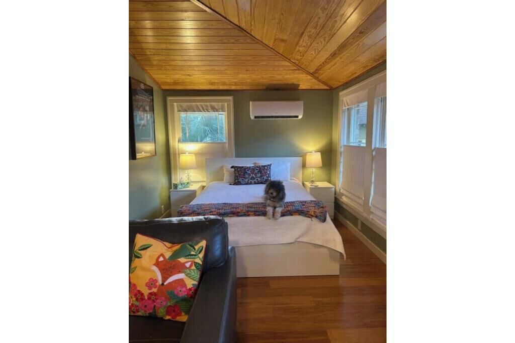 Photo of Bedroom in Avondale