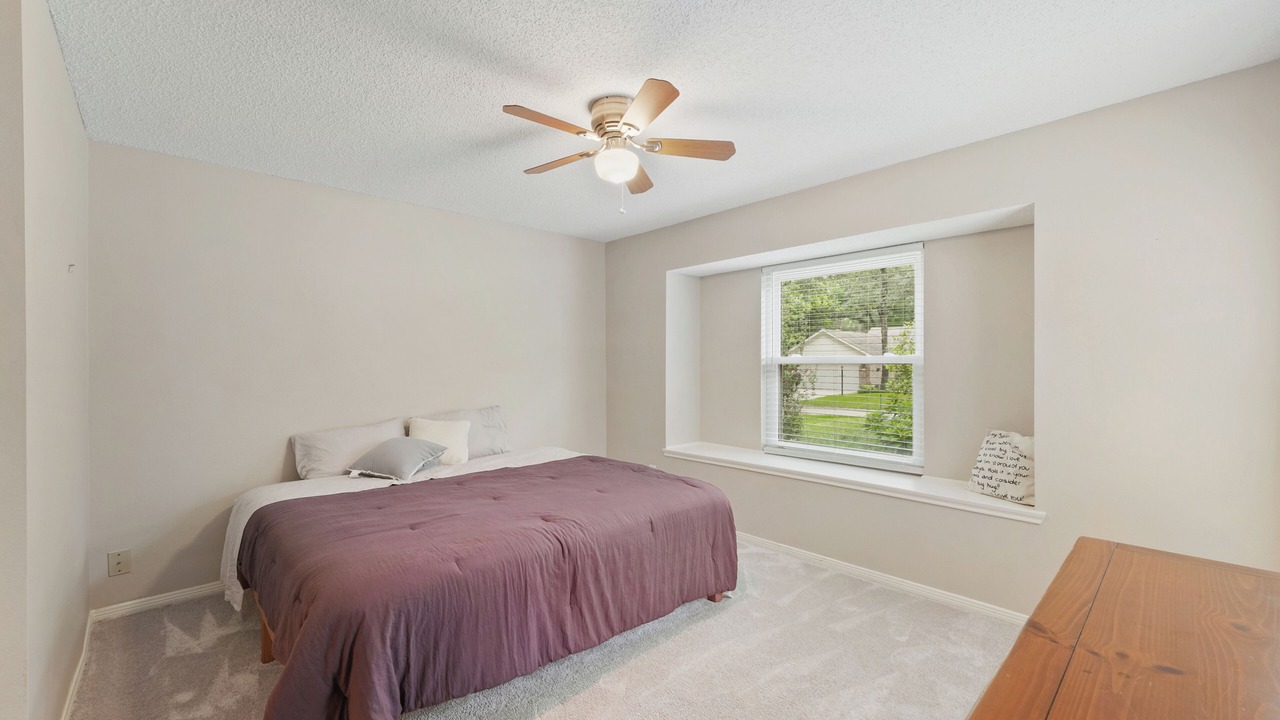 Photo of Bedroom in Grogan's Mill