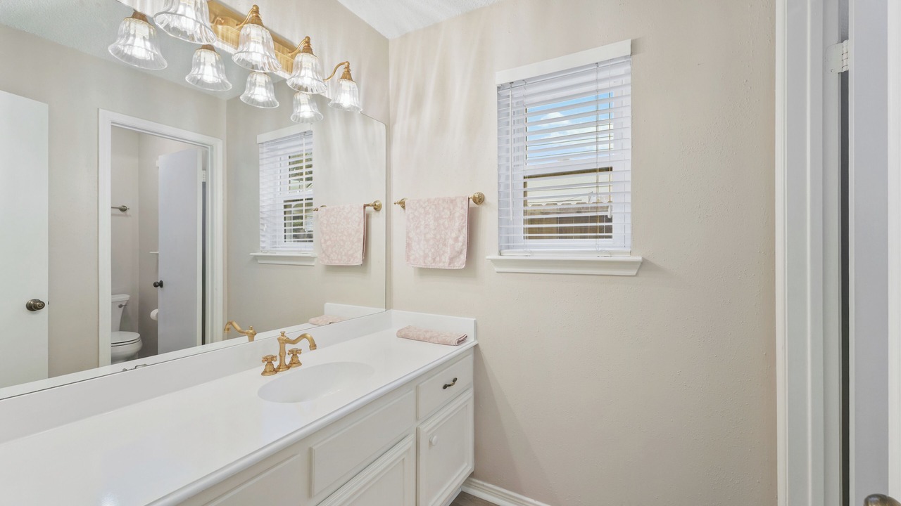 Photo of Bathroom in Grogan's Mill