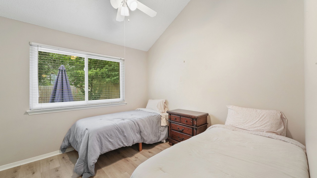 Photo of Bedroom in Grogan's Mill