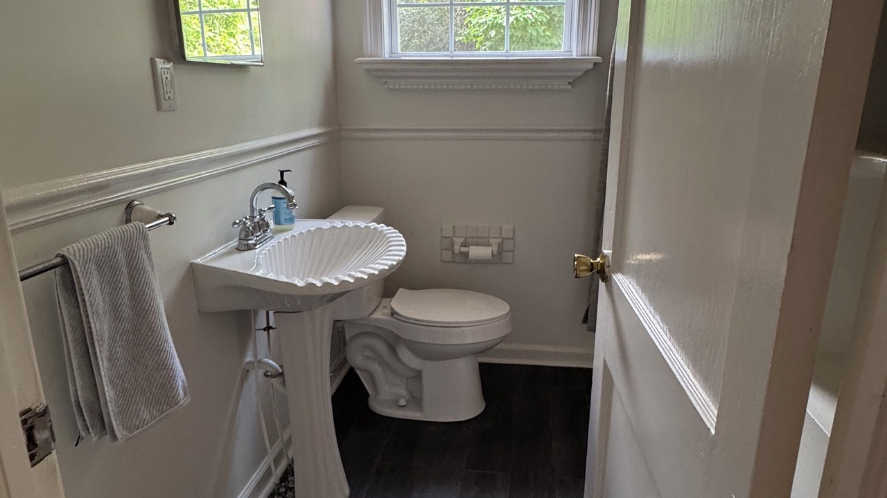 Photo of Bathroom in Mobile