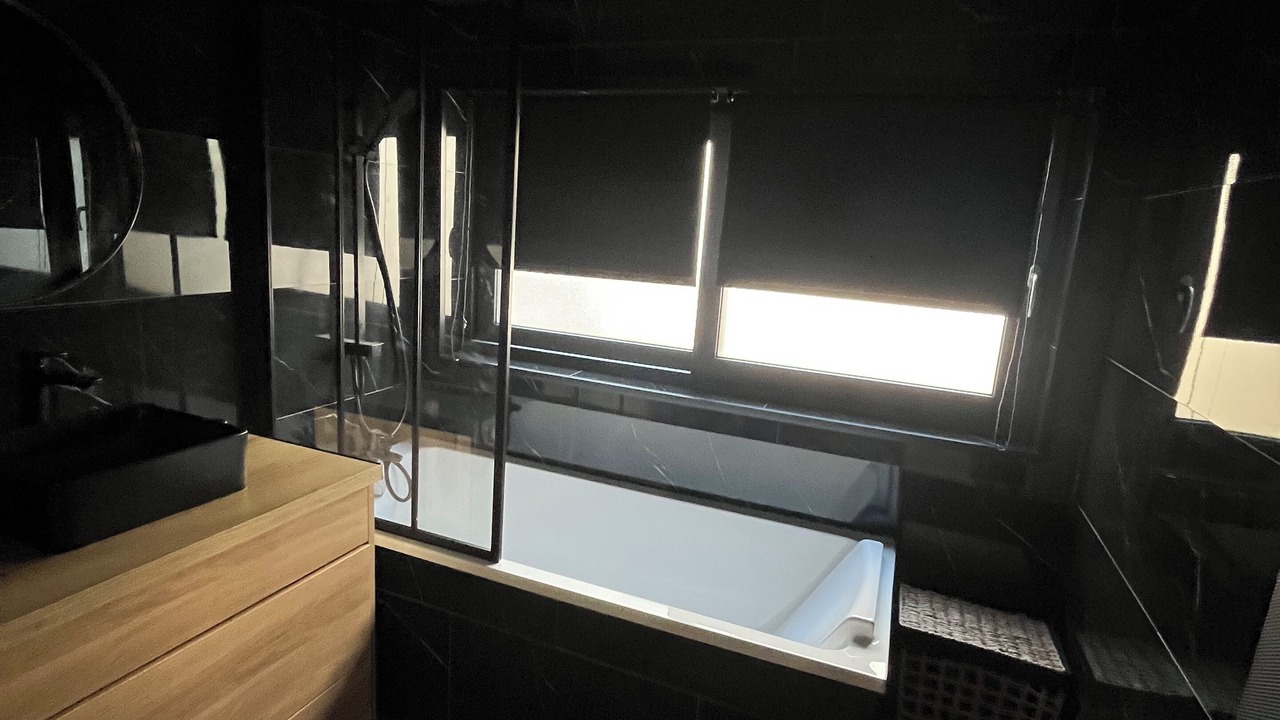 Photo of Bathroom in Calais City Center