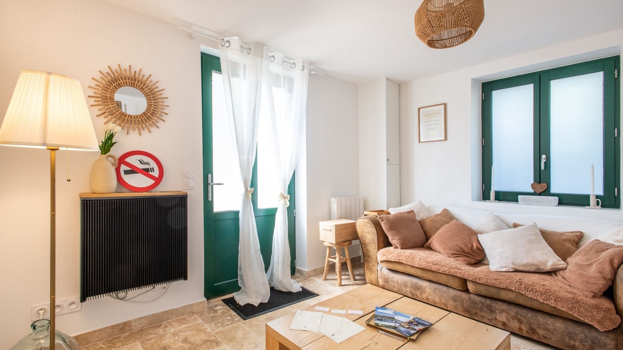 Photo of Livingroom in Saint-Josse