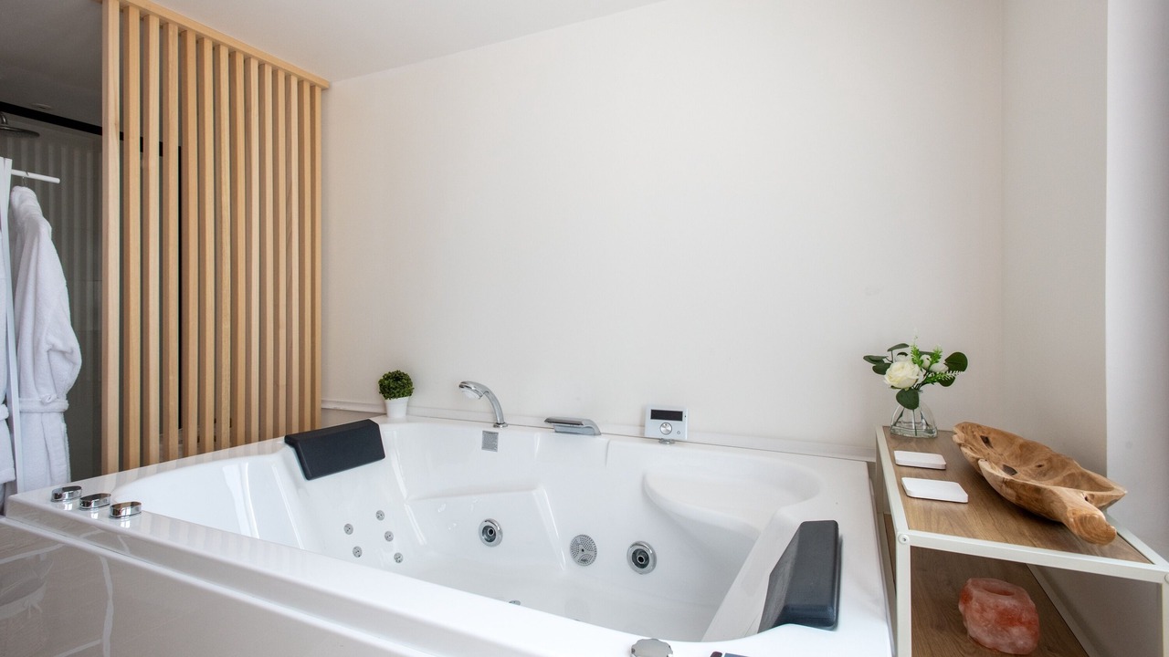 Photo of Bathroom in Saint-Josse