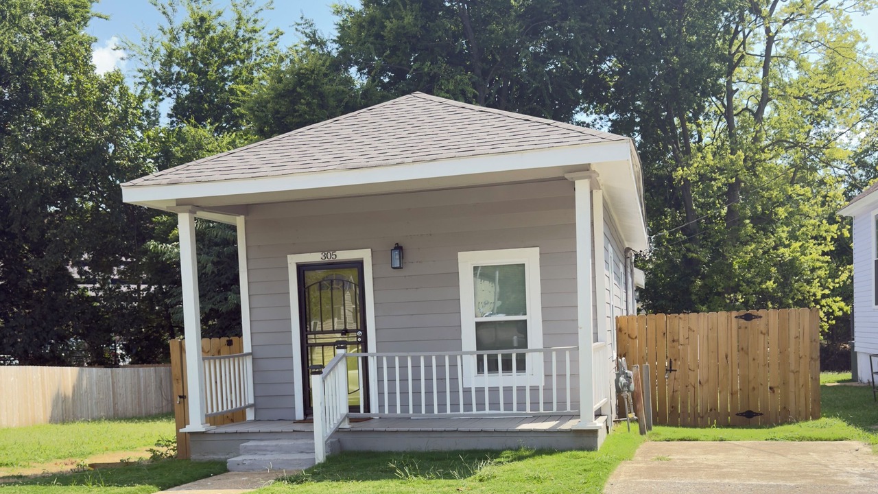 Photo of Outdoor in Uptown