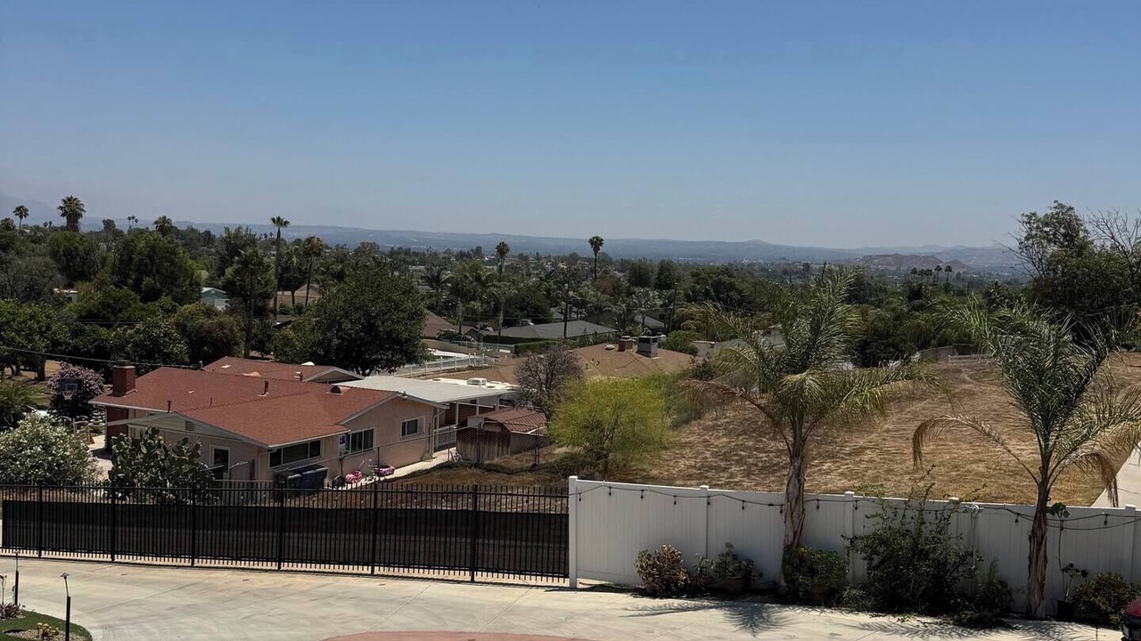 Photo of Outdoor in La Sierra Hills