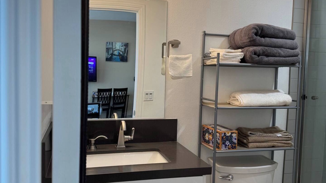 Photo of Bathroom in La Sierra Hills
