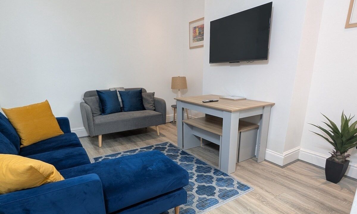 Photo of Livingroom in Wolverhampton