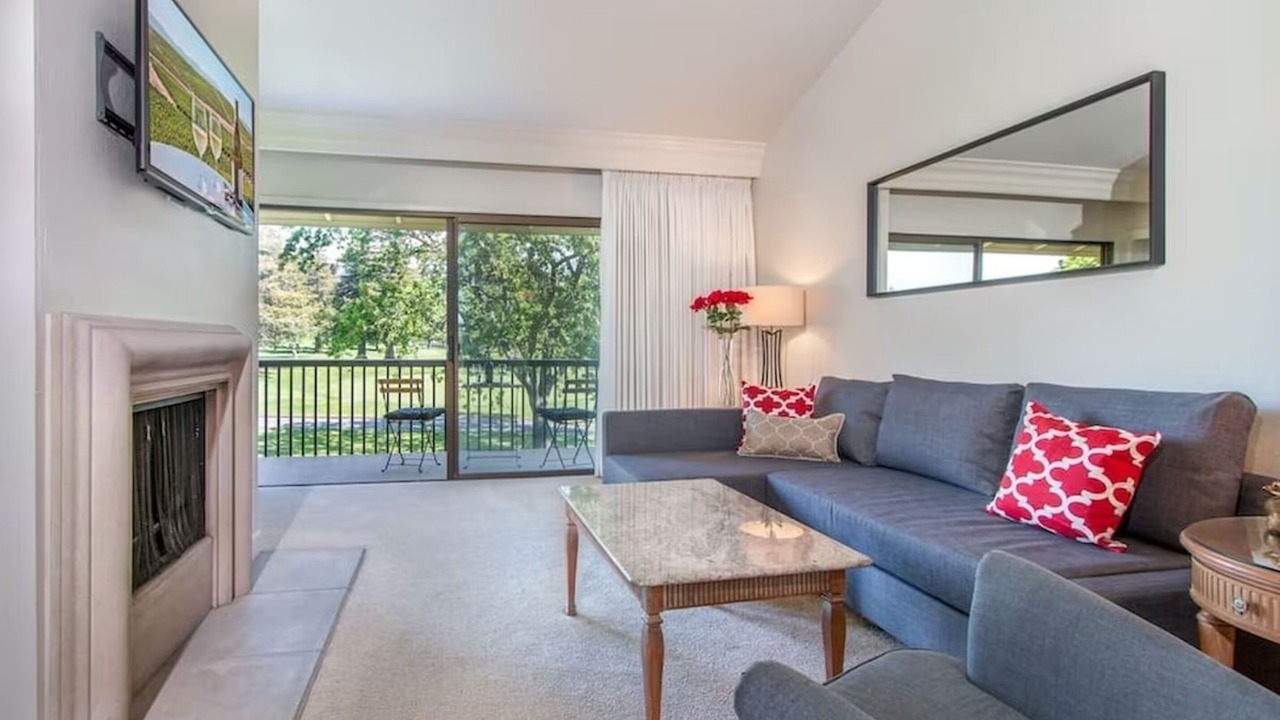 Photo of Livingroom in Napa