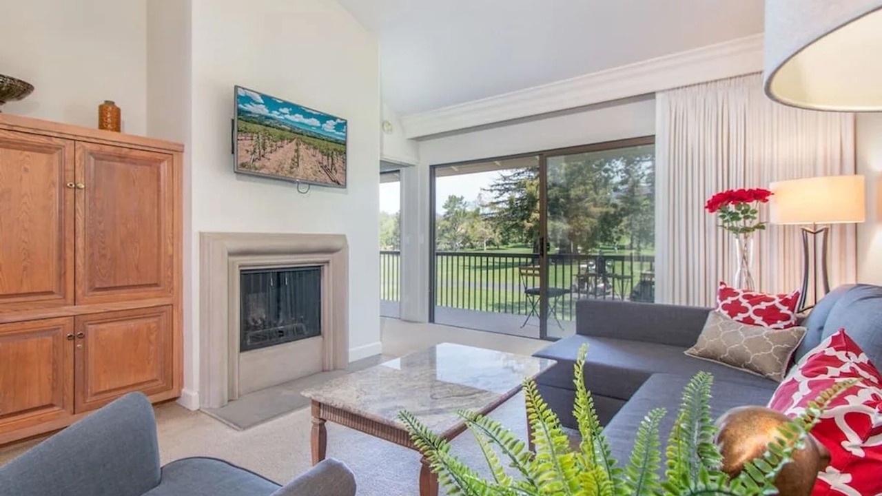 Photo of Livingroom in Napa