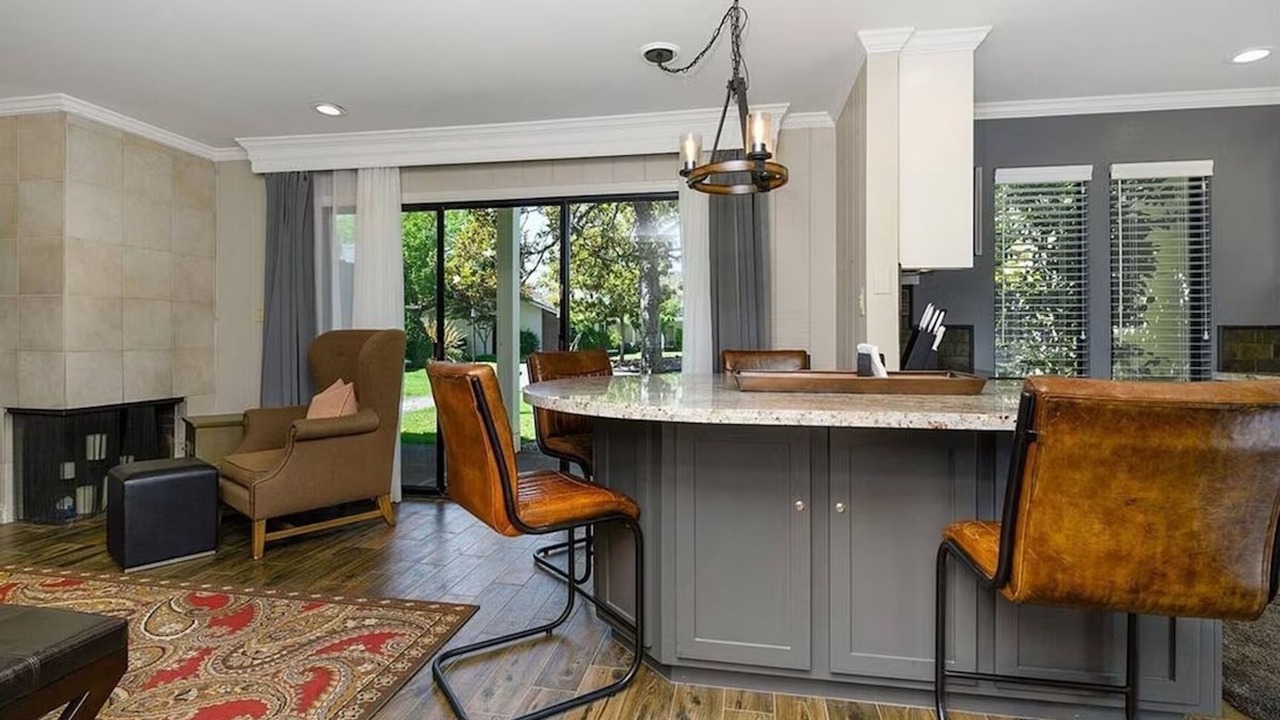 Photo of Livingroom in Napa