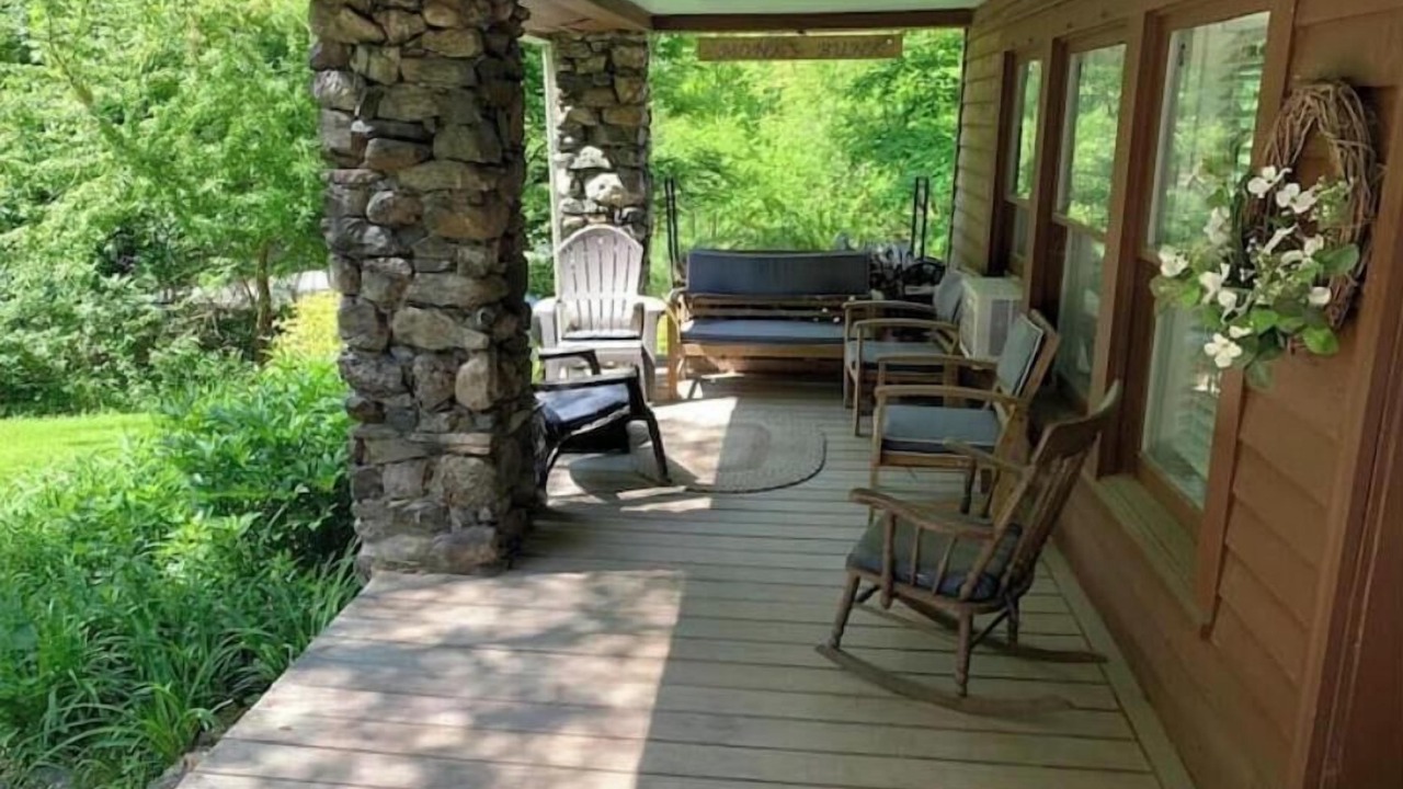 Photo of Patio Balcony in Old Chatham