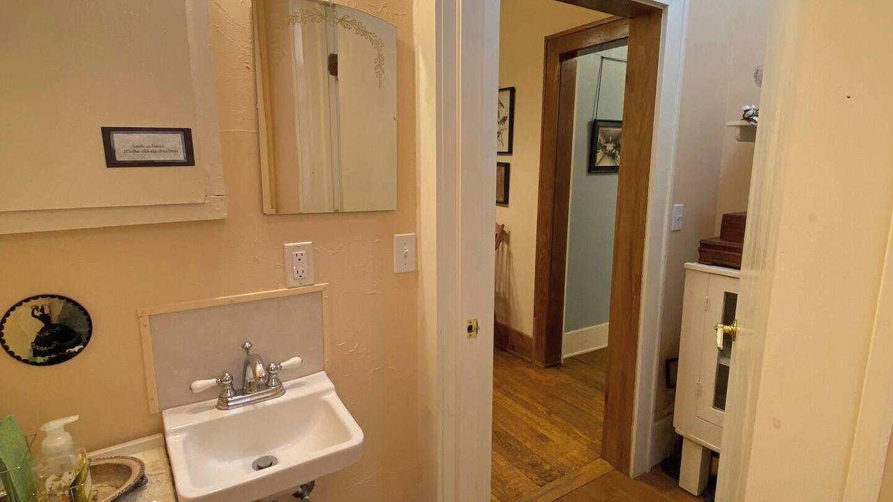Photo of Bathroom in Duncan