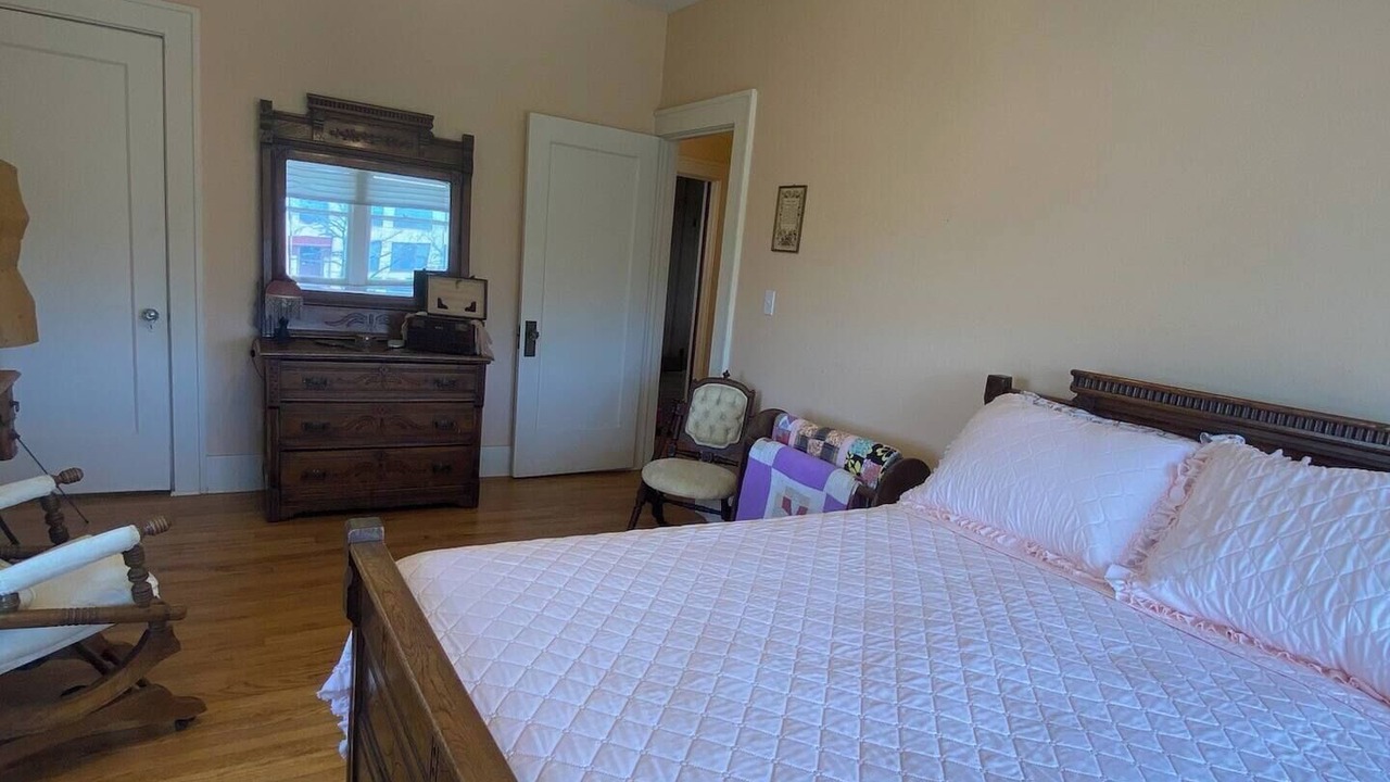 Photo of Bedroom in Duncan