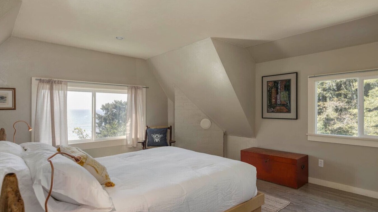 Photo of Bedroom in Roads End