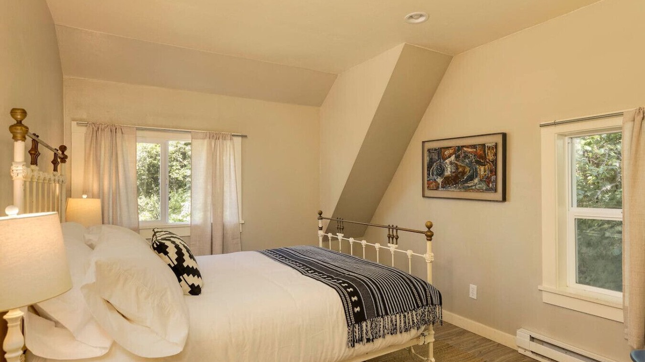 Photo of Bedroom in Roads End