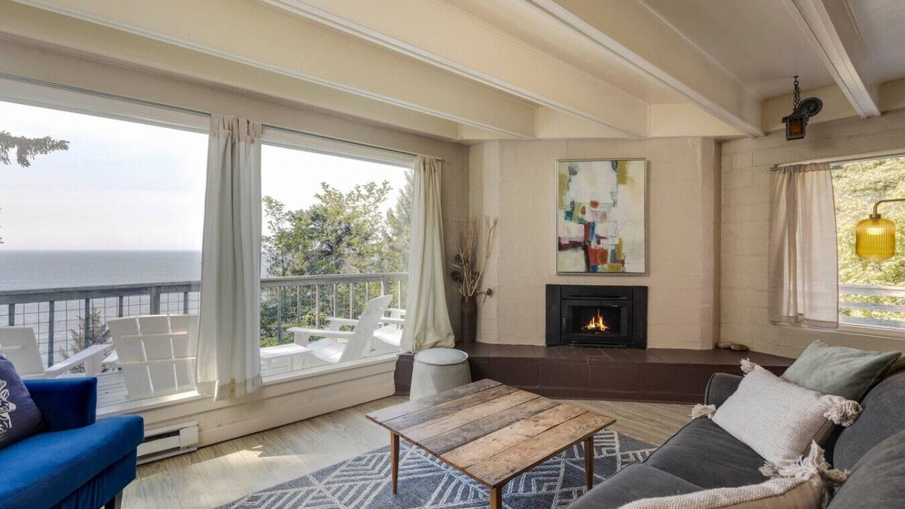 Photo of Livingroom in Roads End