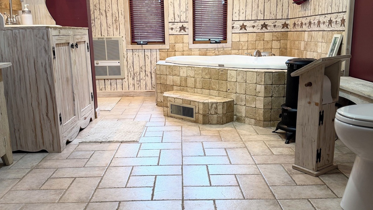 Photo of Bathroom in Redstar