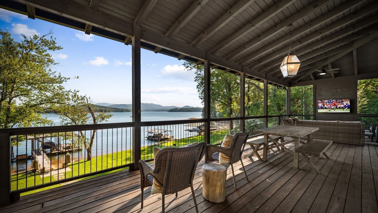 Photo of Outdoor in Morganton