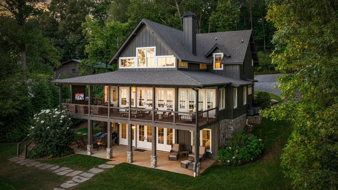 Photo of Outdoor in Morganton