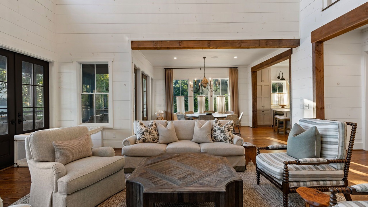 Photo of Livingroom in Morganton