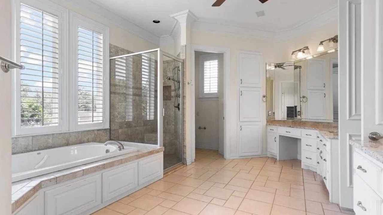 Photo of Bathroom in Argyle