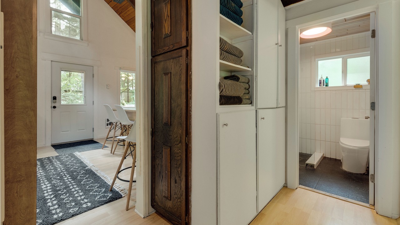 Photo of Bathroom in Zigzag