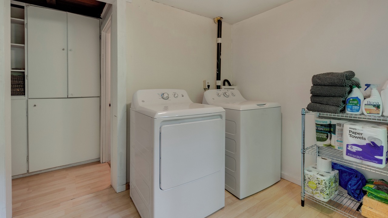 Photo of Others in Zigzag